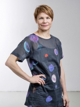 "Fiskars Group" uzņēmumu "Iittala", "Arabia", "Rörstrand" konceptuālā dizaina nodaļas vadītāja Irina Vīpola (Irina Viippola), Somija.
